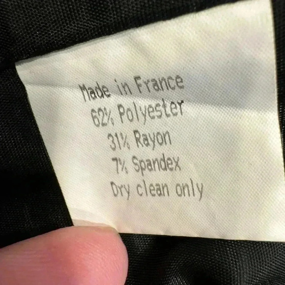 Vertigo Paris women’s black fitted blazer. Silver snap closure size small - Picture 10 of 10